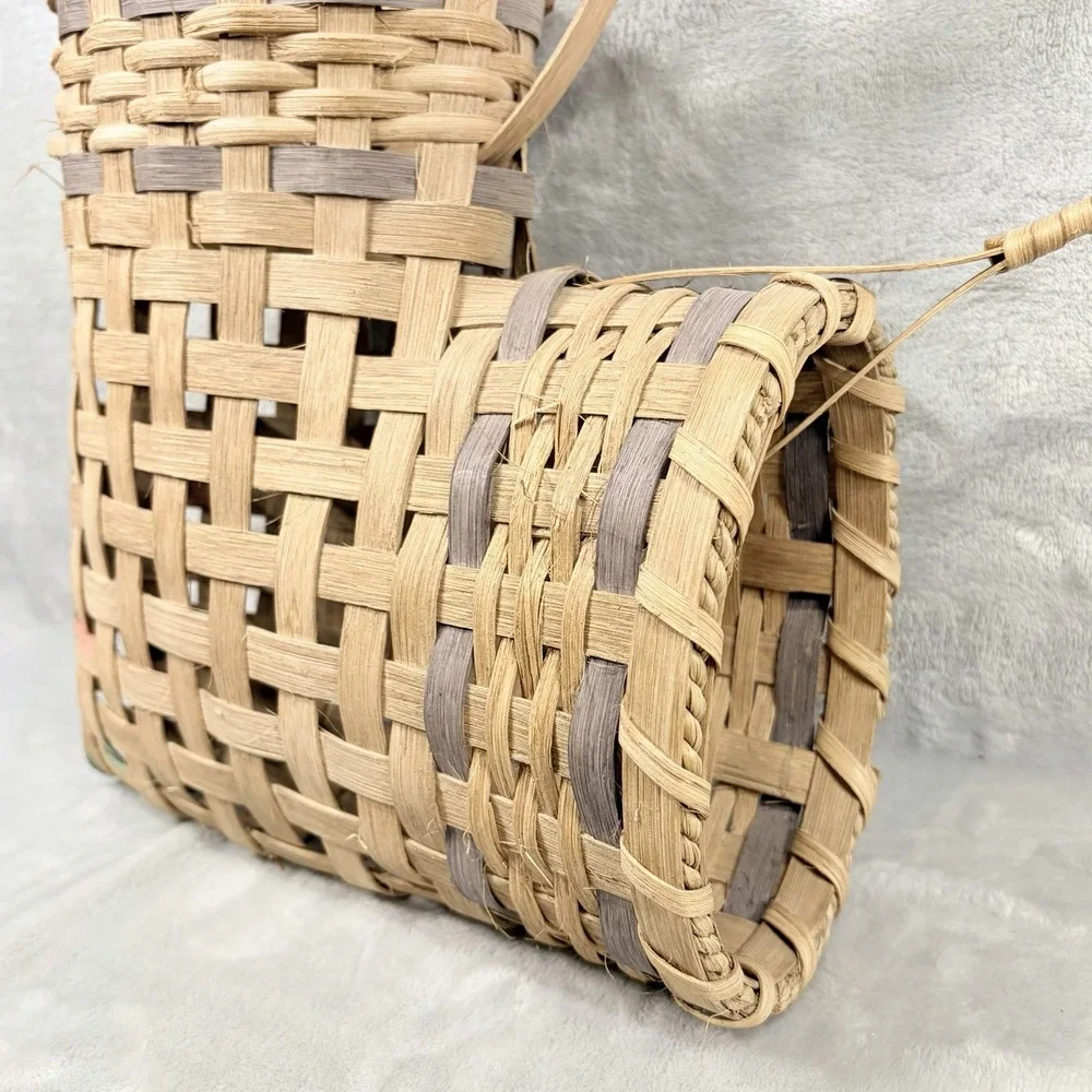 Vintage Heart Shaped Woven Wall Basket Handmade Decorative Rustic Hanging Basket